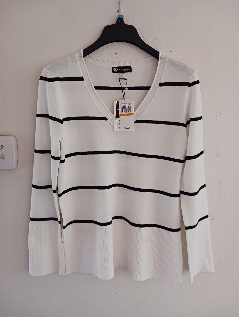 Cable & Gauge Stripe V-neck Pullover
